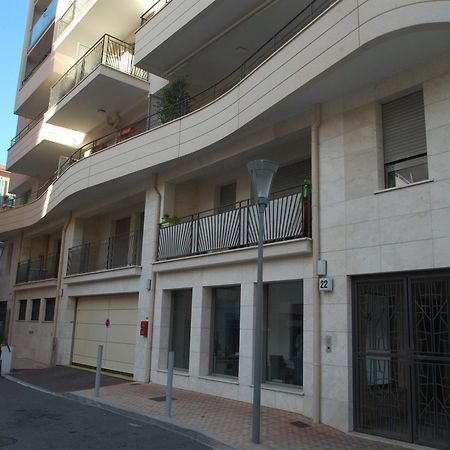 Charmant 2P Moderne Avec Terrasse, Parking Prive, En Plein Centre De Menton, A 2 Pas De La Mer - Fr-1-196-200 Exteriér fotografie